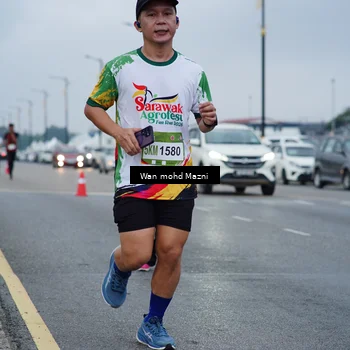 Runner Photo 7658471
