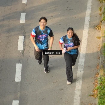 Runner Photo 7658475