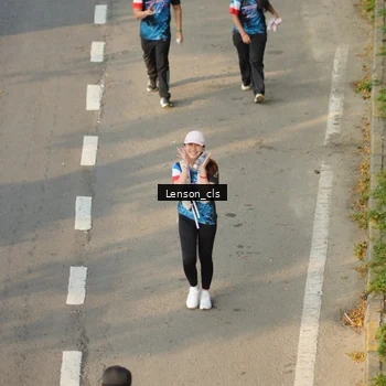 Runner Photo 7658505