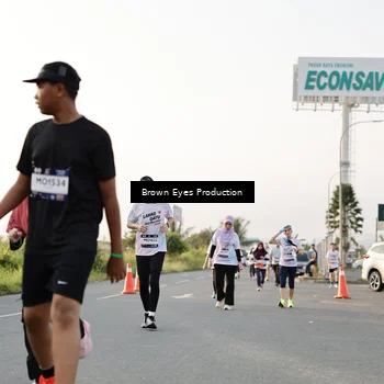 Runner Photo 7658513