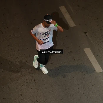 Runner Photo 7658518