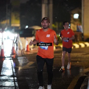 Runner Photo 7658542