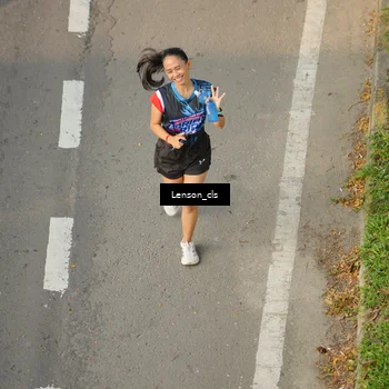 Runner Photo 7658552