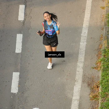 Runner Photo 7658553
