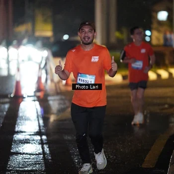 Runner Photo 7658554