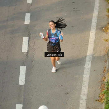 Runner Photo 7658567