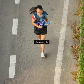 Runner Photo 7658571