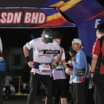 Runner Photo 7658587