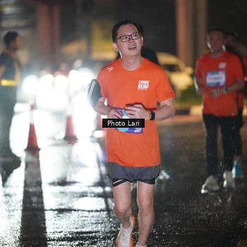 Runner Photo 7658593
