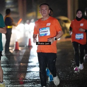 Runner Photo 7658599