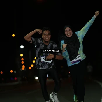 Runner Photo 7658601