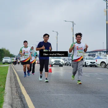 Runner Photo 7658602