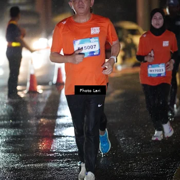 Runner Photo 7658604