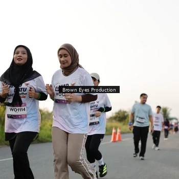 Runner Photo 7658615