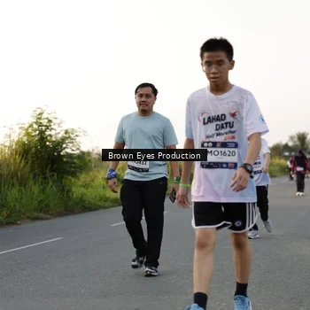 Runner Photo 7658625