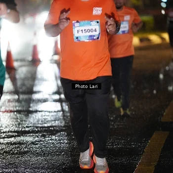 Runner Photo 7658640