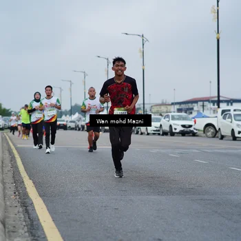 Runner Photo 7658677