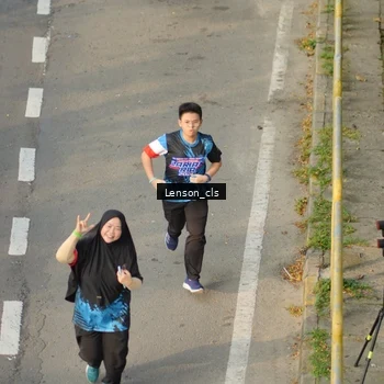 Runner Photo 7658678