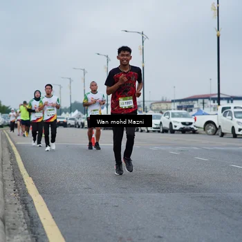 Runner Photo 7658679