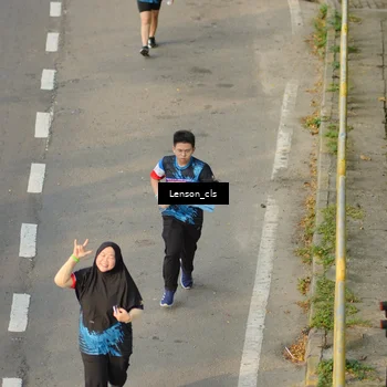 Runner Photo 7658683