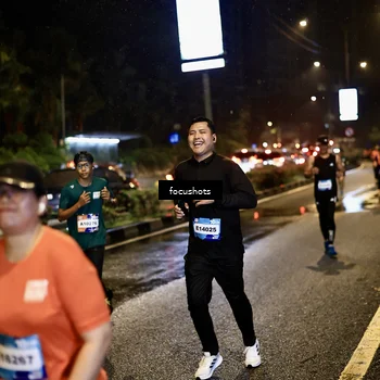 Runner Photo 7658692