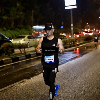Runner Photo 7658697