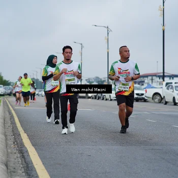 Runner Photo 7658699