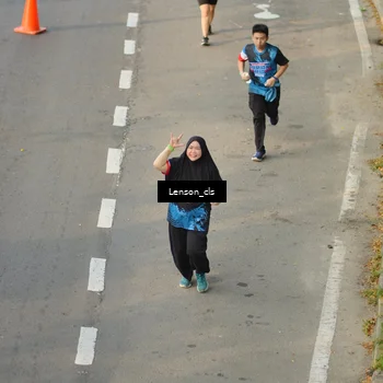 Runner Photo 7658701