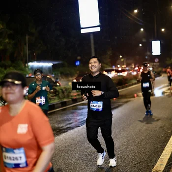 Runner Photo 7658714