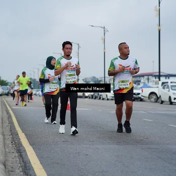 Runner Photo 7658716