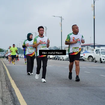 Runner Photo 7658742