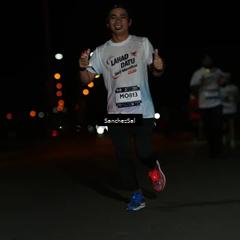 Runner Photo 7658776
