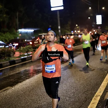 Runner Photo 7658779