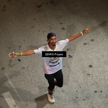 Runner Photo 7658781