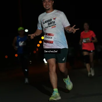 Runner Photo 7658793