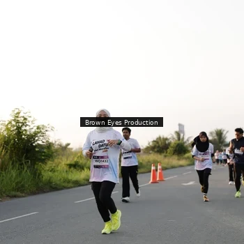 Runner Photo 7658795