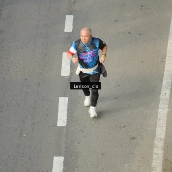 Runner Photo 7658797
