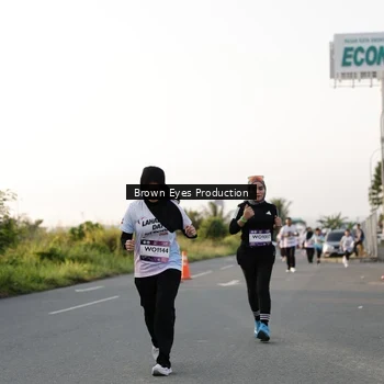 Runner Photo 7658812