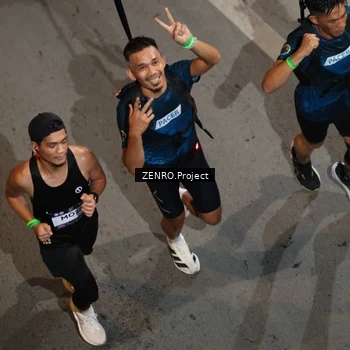Runner Photo 7658813