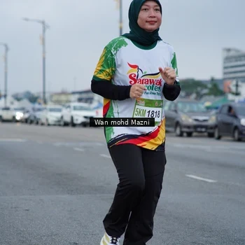 Runner Photo 7658815