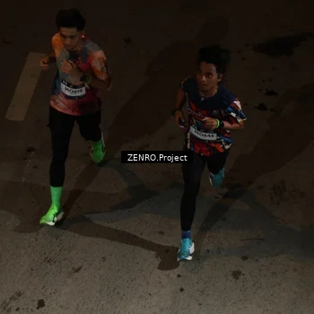 Runner Photo 7658835