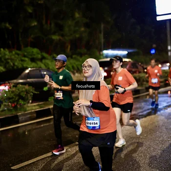 Runner Photo 7658842