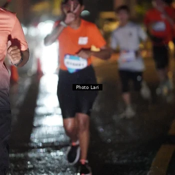 Runner Photo 7658848
