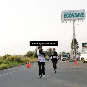 Runner Photo 7658851