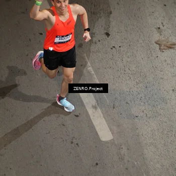 Runner Photo 7658868