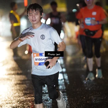 Runner Photo 7658875