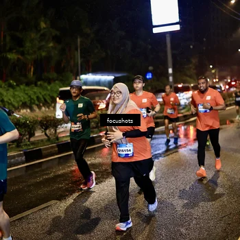 Runner Photo 7658878