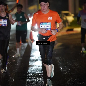 Runner Photo 7658903