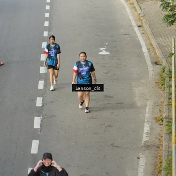 Runner Photo 7658905