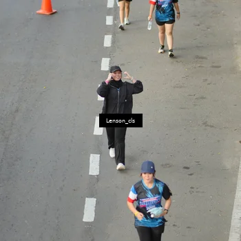 Runner Photo 7658909